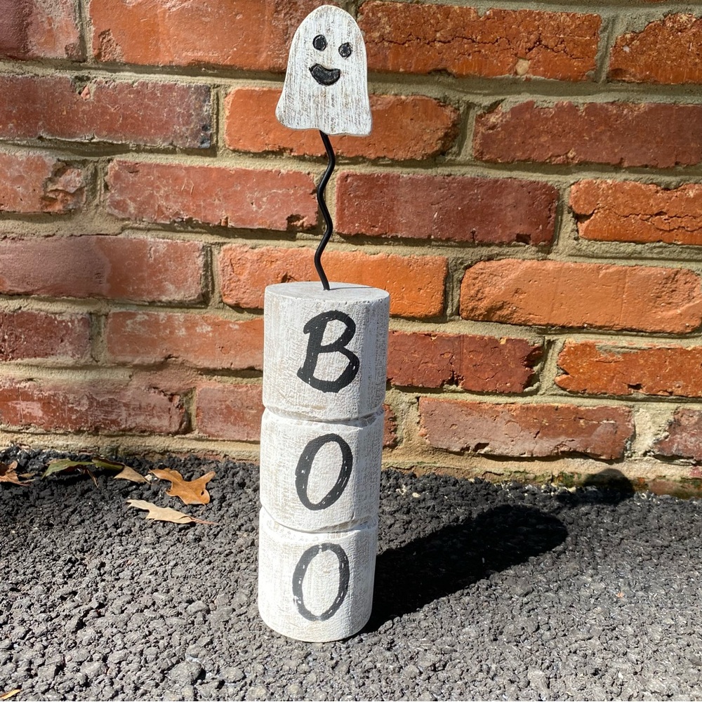 ‘BOO' wooden Halloween Decor with Ghost Topper